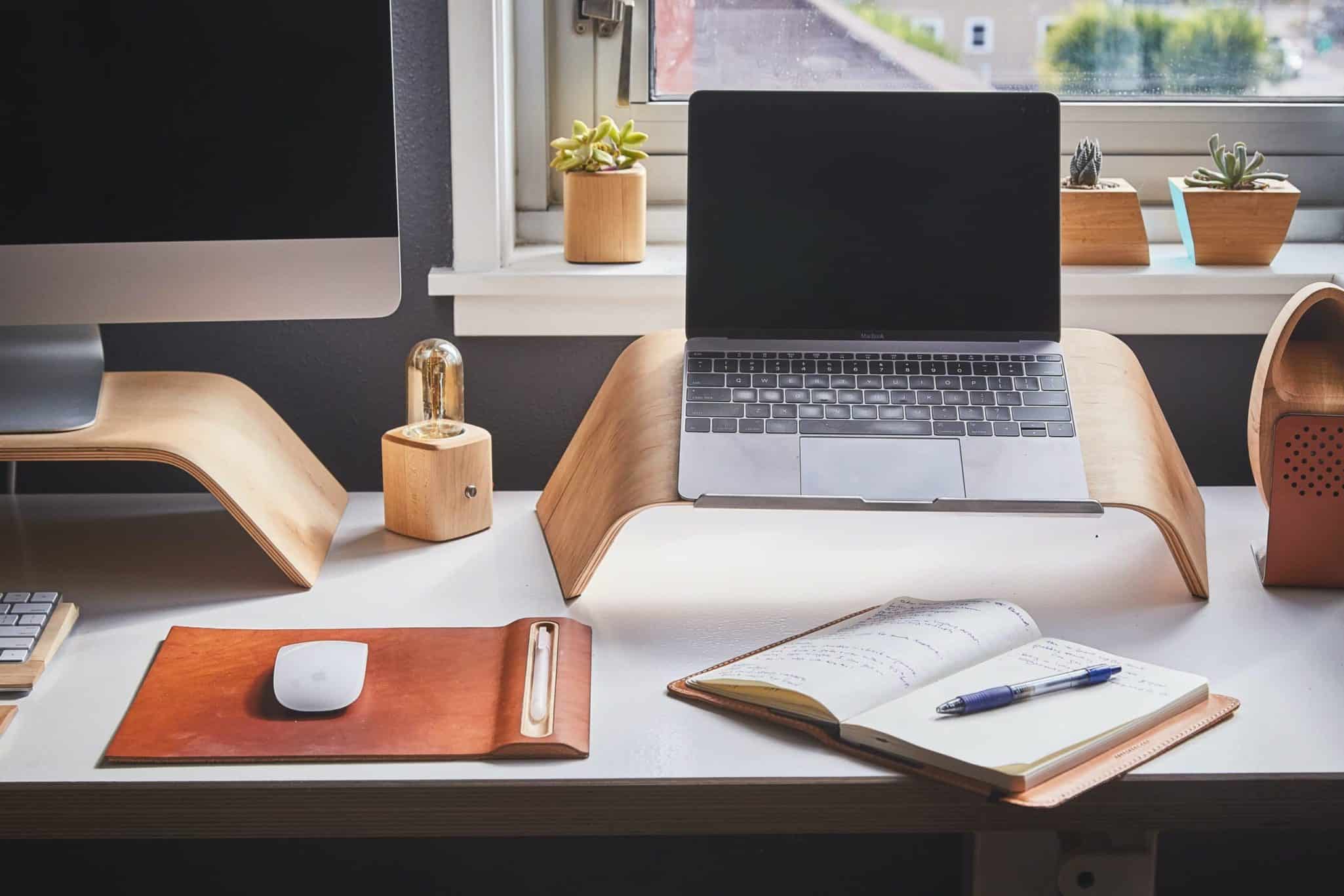 10 undeniable benefits of a community for your brand.