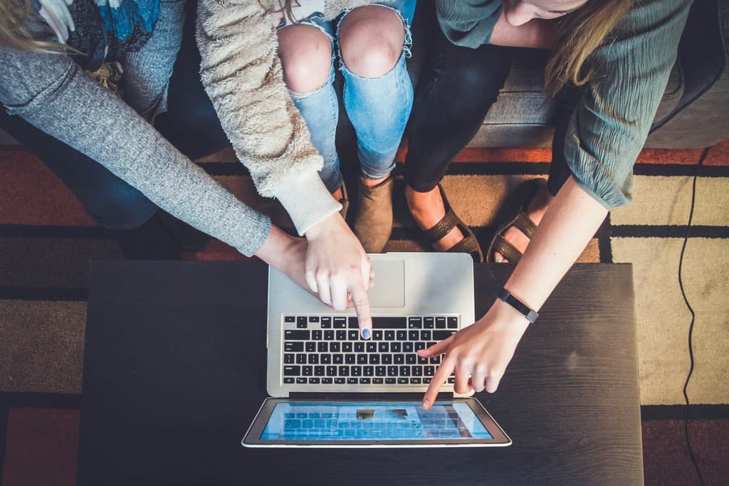 How to choose the right customer community software