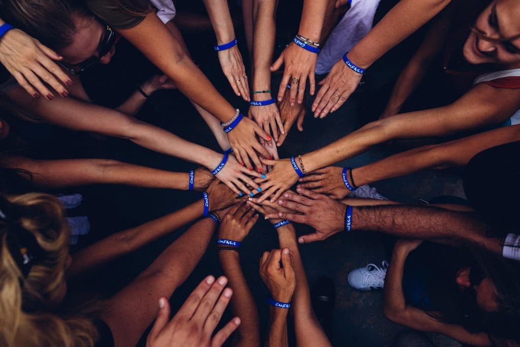 The benefits and drawbacks of having a closed community