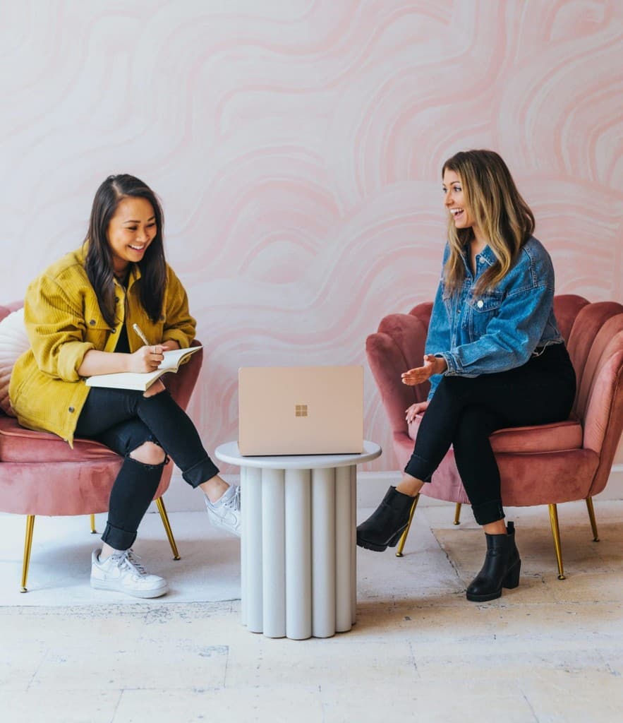 Everything businesses need to know about building an online discussion platform